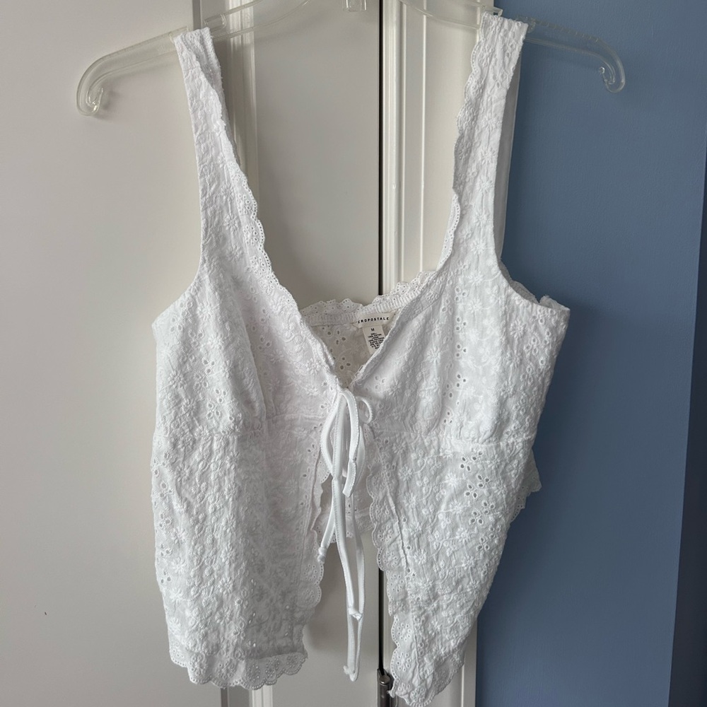 Aeropostale Floral Eyelet Lace Blouse